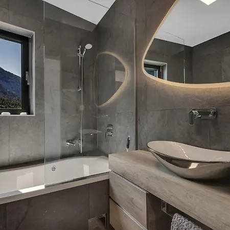 Grace 2 Luxury In Makarska, Private Pool Μακάρσκα