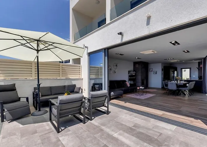 Grace 2 Luxury In Makarska, Private Pool 马卡尔斯卡